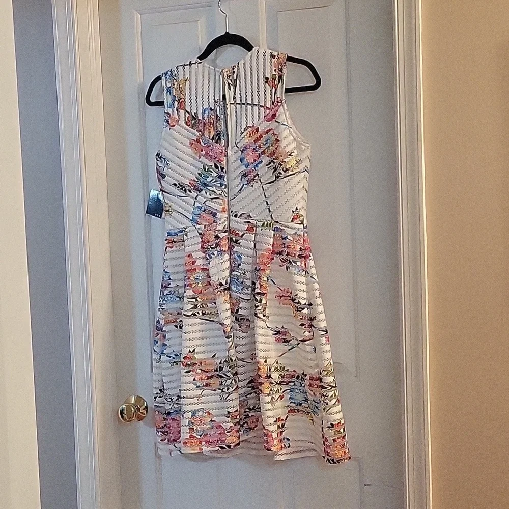 Gabby Skye ivory floral fit and flare tank dress 6 - Picture 9 of 16